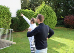 Meister und Geselle im Austausch